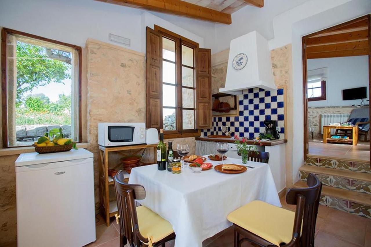 Agroturismo Es Pla De Llodra Manacor  Exterior photo