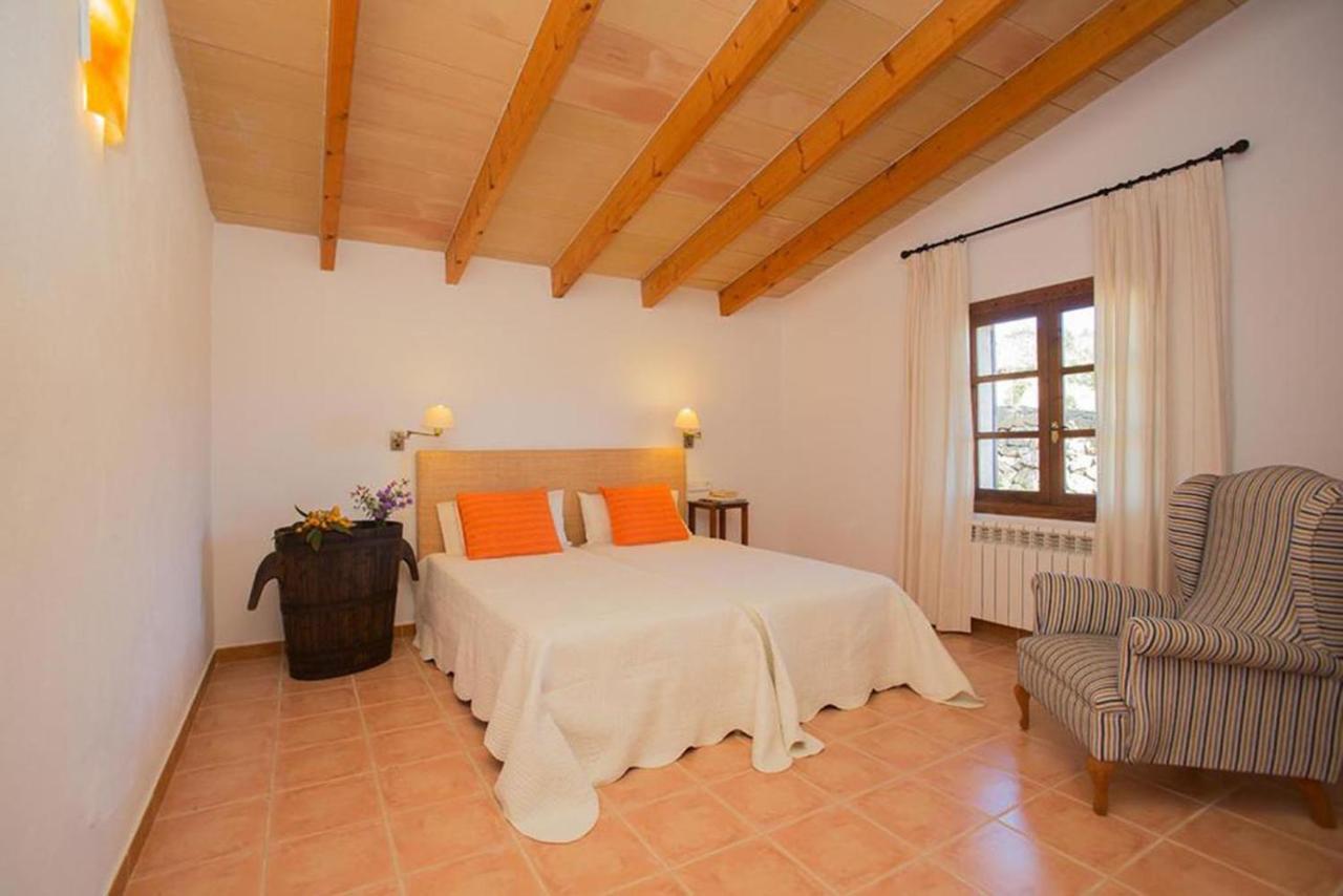 Agroturismo Es Pla De Llodra Manacor  Exterior photo